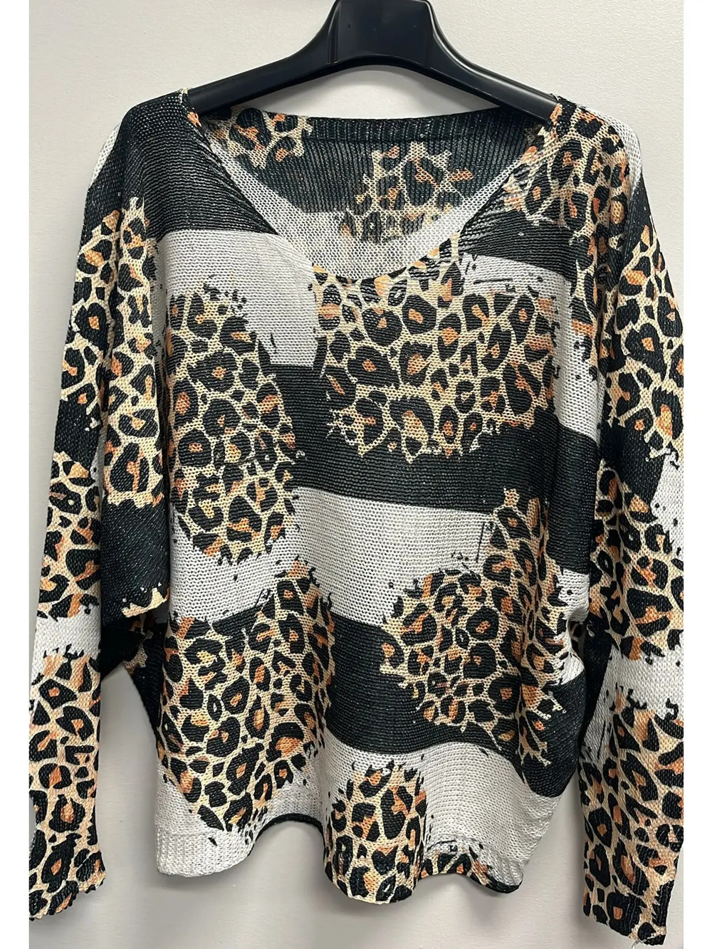 L194 | Loowie Hearts&Stripes V-Neck Knit Print Sweater | One Sz S-L